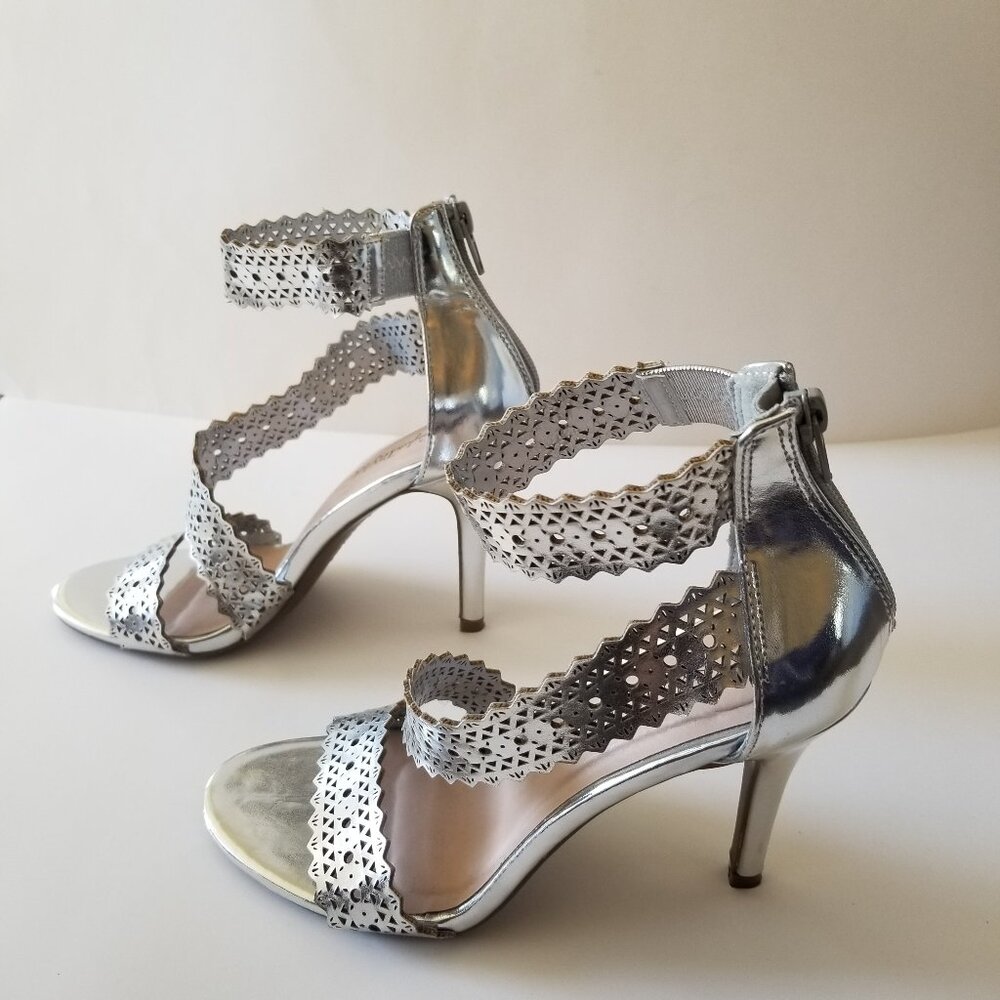 Sophia Taylor Silver Strappy Heels  size 7.5